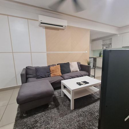 Solstice Service Apartment CYBERJAYA WiFi Netflix KLIA Bilik gambar