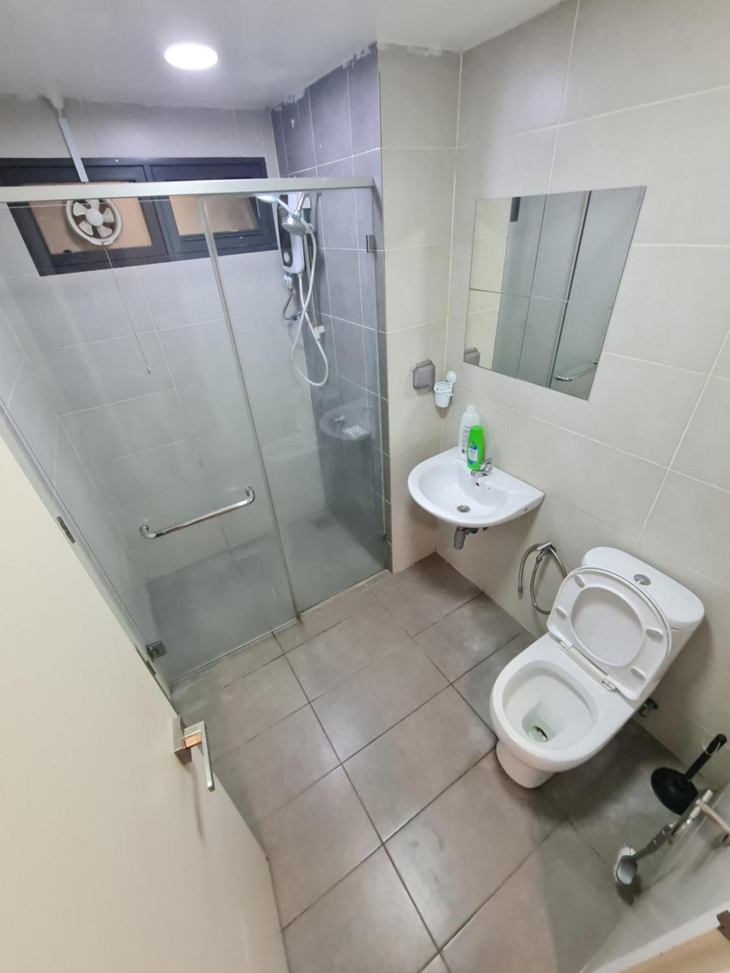 Solstice Service Apartment CYBERJAYA WiFi Netflix KLIA Bilik gambar