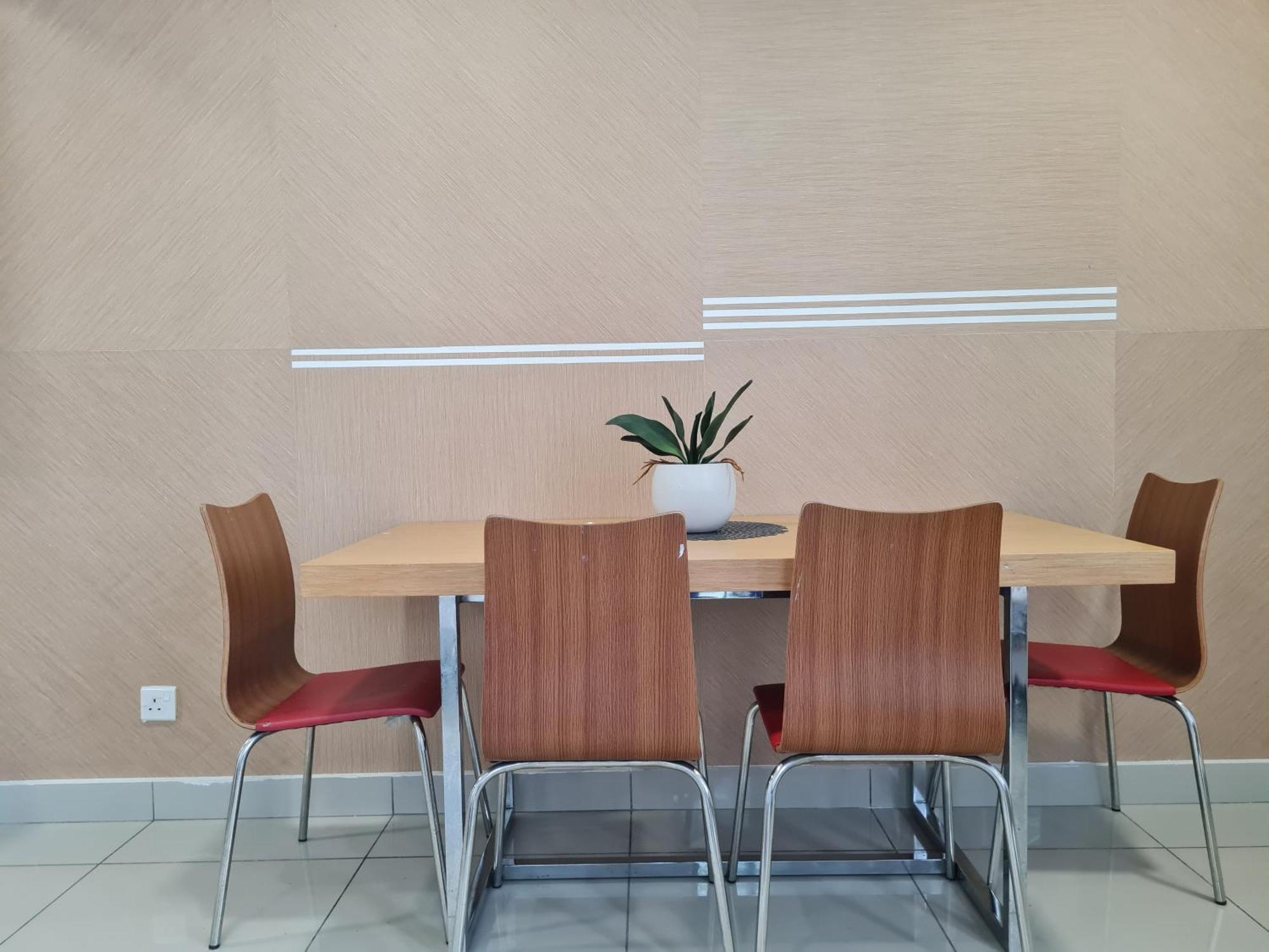 Solstice Service Apartment CYBERJAYA WiFi Netflix KLIA Bilik gambar