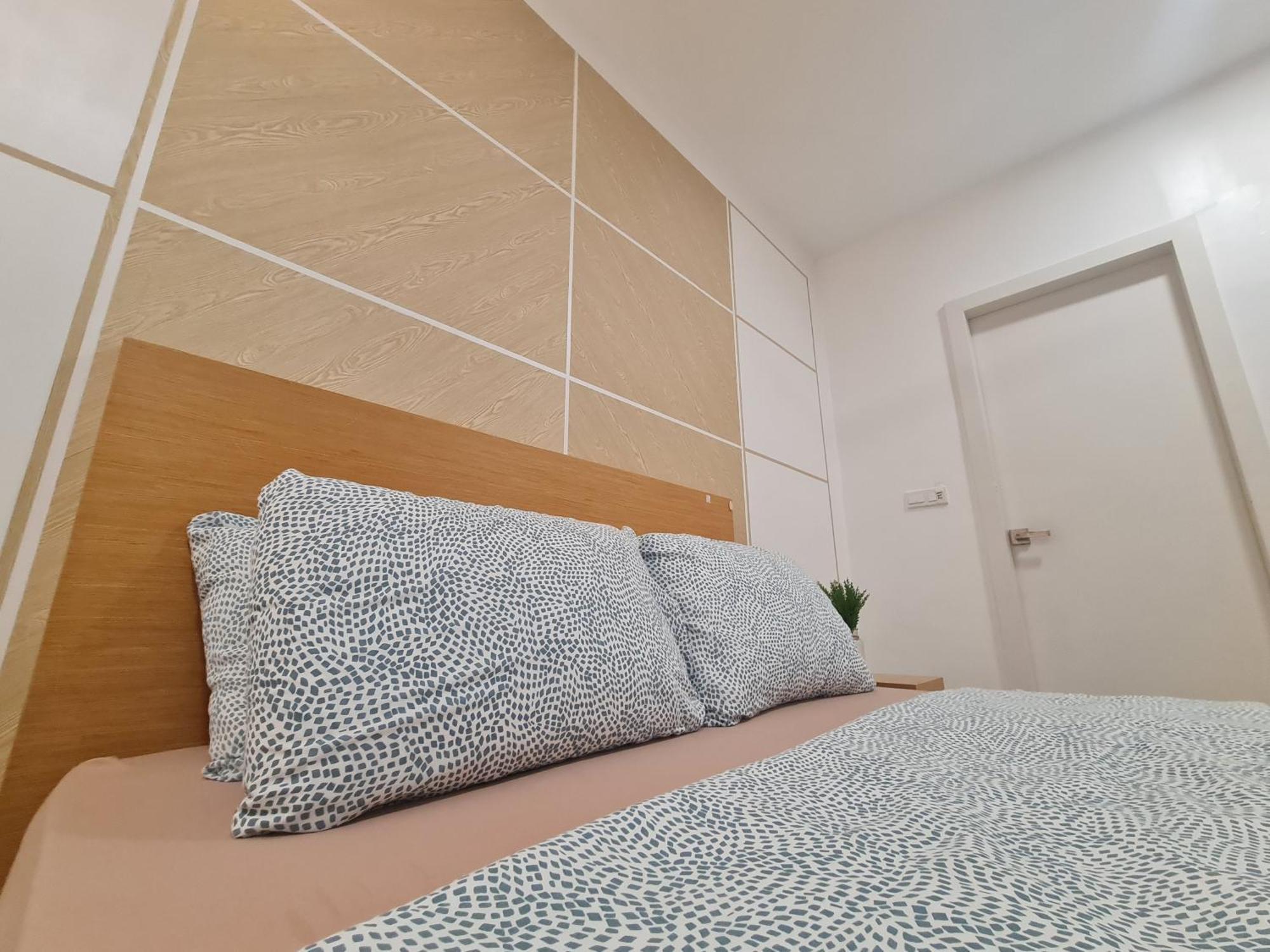 Solstice Service Apartment CYBERJAYA WiFi Netflix KLIA Bilik gambar