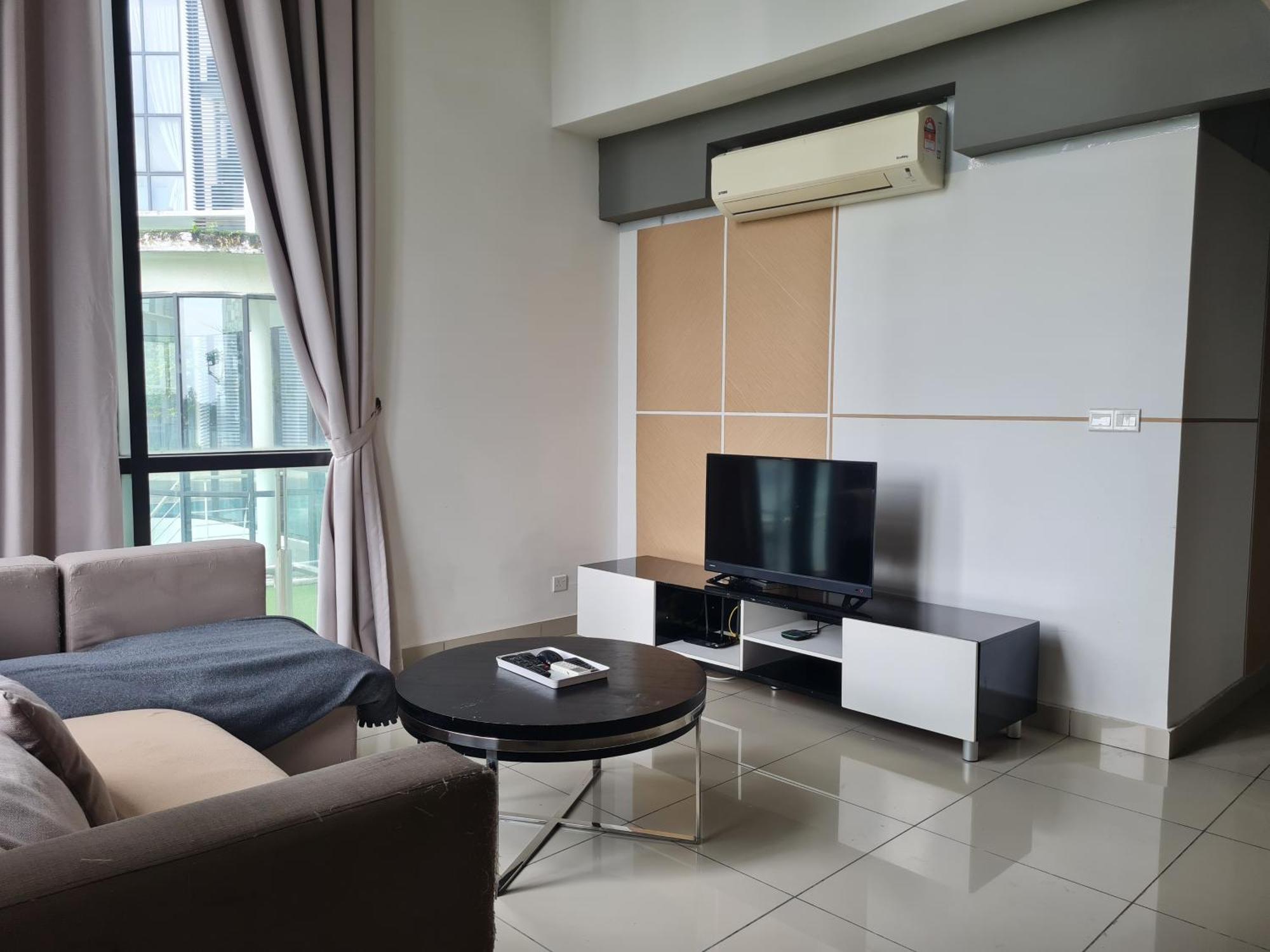 Solstice Service Apartment CYBERJAYA WiFi Netflix KLIA Bilik gambar
