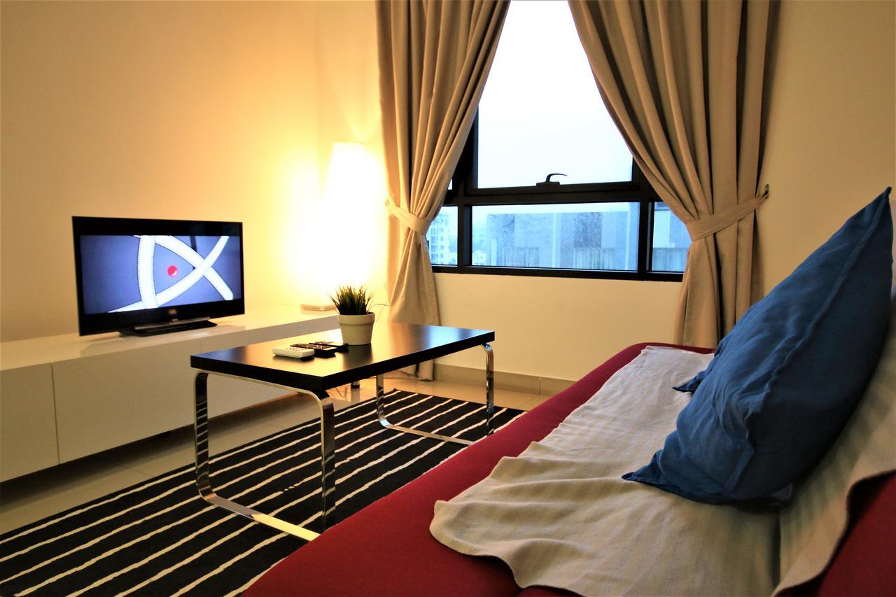 Solstice Service Apartment CYBERJAYA WiFi Netflix KLIA Luaran gambar